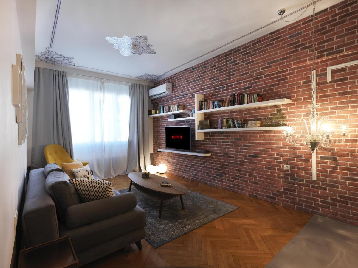 Athenian Apartment In The Center With Jacuzzi Extérieur photo